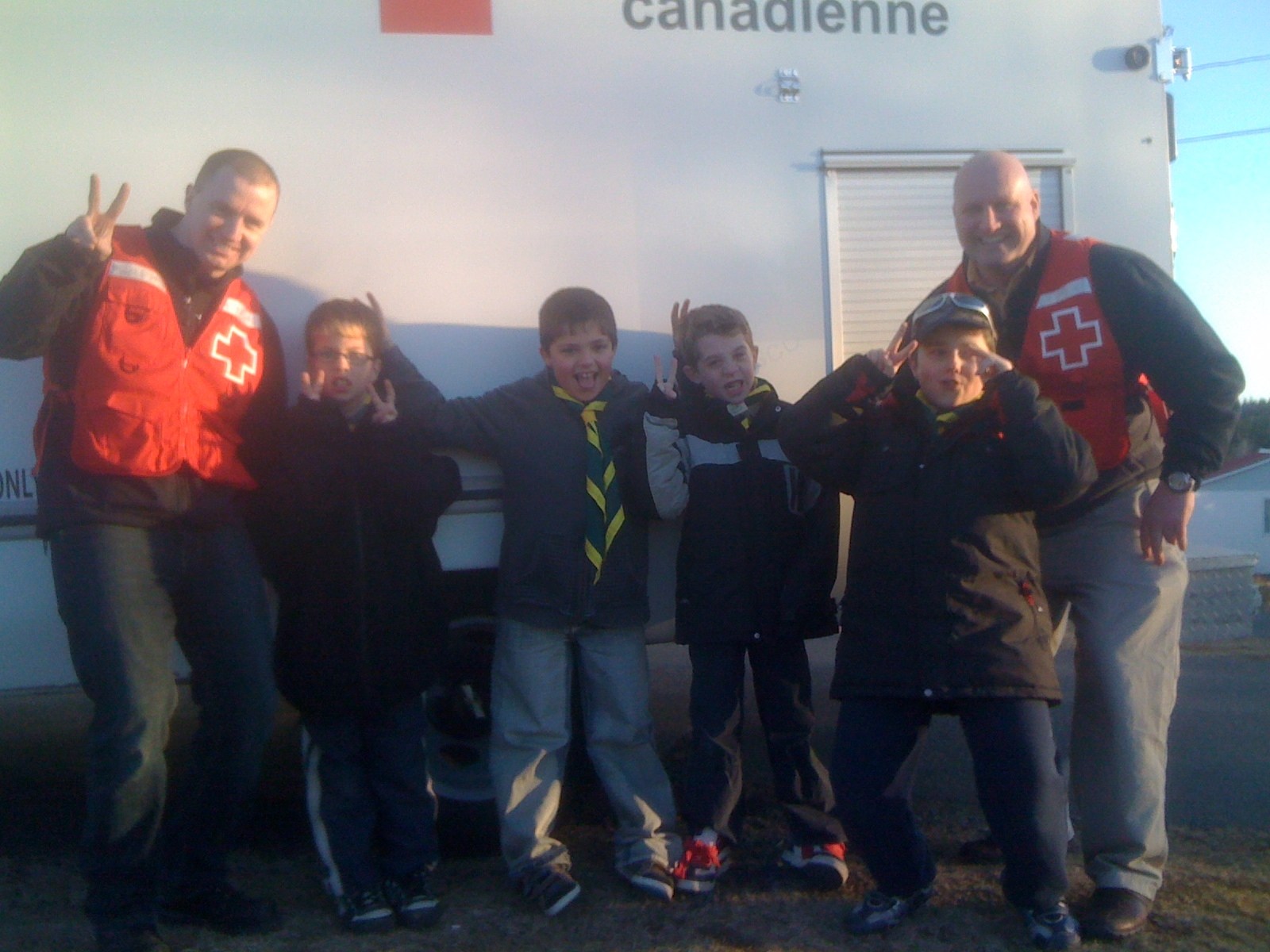 Red Cross volunteers with Cub Scouts