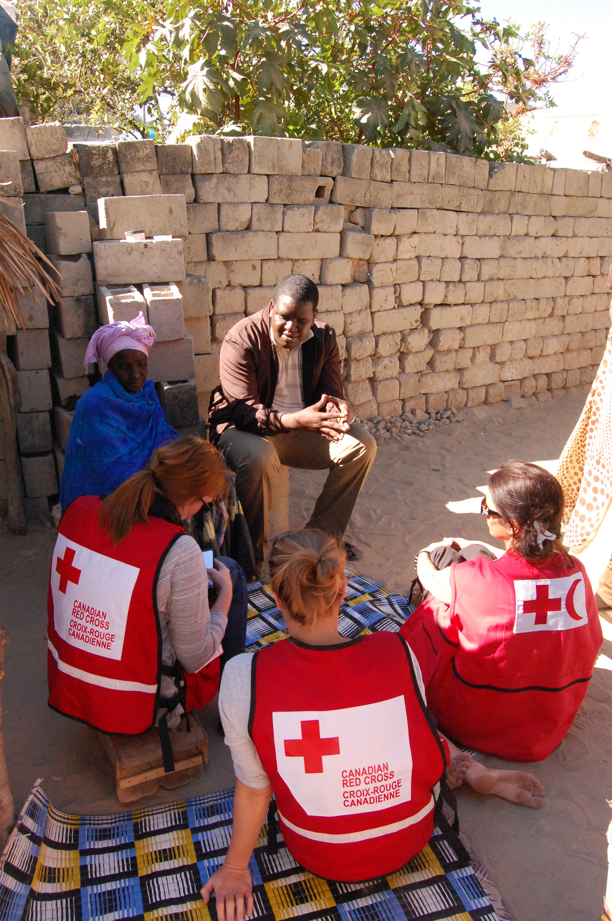 Red Cross meets with Aicha Fall, a mother of eight who received Red Cross assistance following the food security crisis in 2012. Aicha and her family are from a community in Saint Louis, Senegal. 