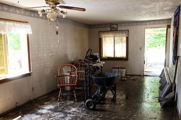 After the flood waters in Grand Forks receeded, homes were left filled with mud