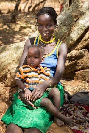 A mother and her child in Kenya
