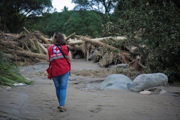 Volunteers and search and rescue teams from the Philippine Red Cross were rapidly mobilized