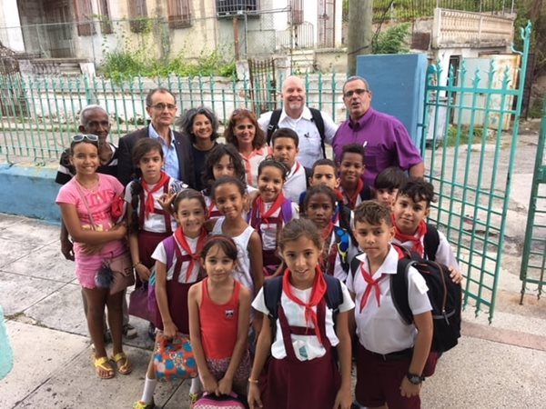 Our Canadian Red Cross team was received at the Havana Cuban Red Cross branch by children singing the Red Cross humanitarian principles: humanity, impartiality, neutrality, independence, unity, voluntary service and universality