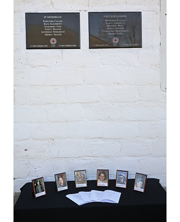 Memorial plaques 