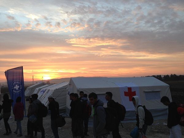 Field hospital in Greece to support refugees
