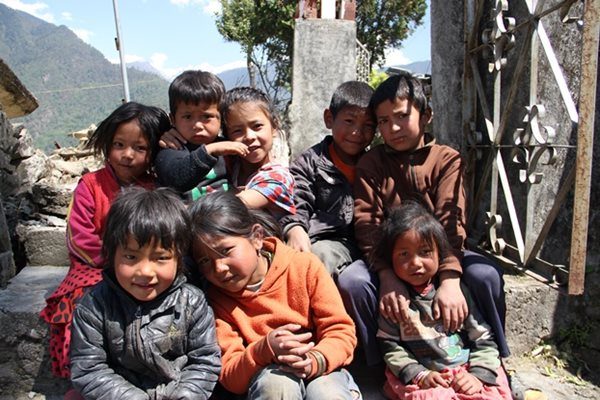 Smiling children in Nepal