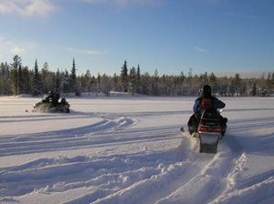 With snowmobiling accidents every winter, here are some safety precautions
