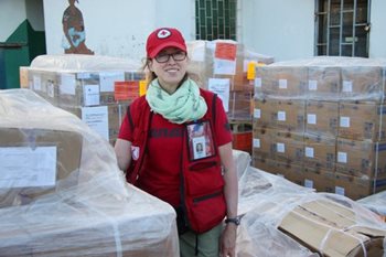 “That is the toughest part of my job, when we first arrive on the ground. Medical logistics tends to be crazy busy at the beginning,” says Liz, who is a pharmacist in Nova Scotia when she is not overseas with Red Cross.